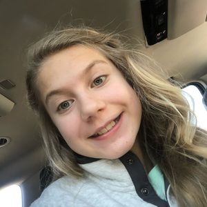 Meet your Posher, Elizabeth